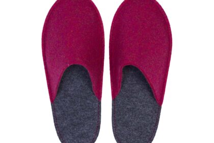 Hausschuhe 'Pantoffel HELD' aus recycling PET, beere, Gr. 44/45